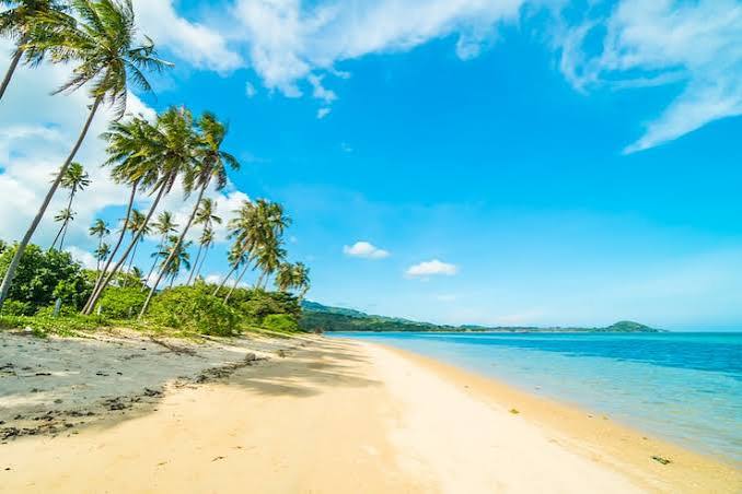 5 Rekomendasi Pantai di Sukabumi yang Cocok untuk Healing