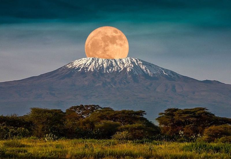 3 Gunung Tertinggi di Afrika, Kilimanjaro Masih Jadi Puncak Tertinggi dengan Ketinggian 5.895 Mdpl